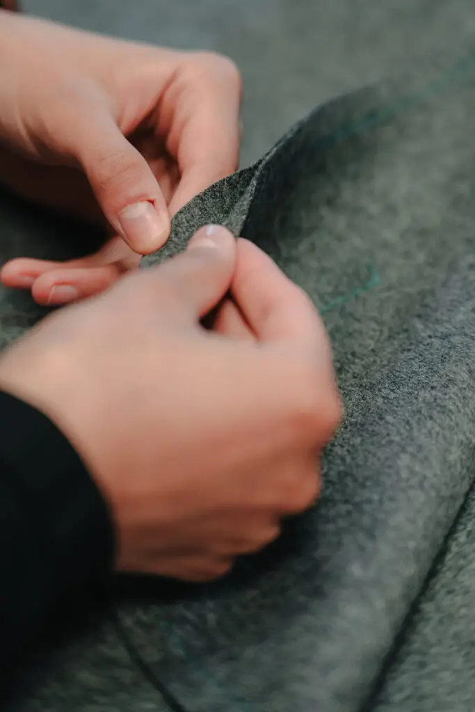 Istituto Secoli Novara 8 5 25 Loro Piana A7400269