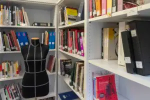 Biblioteca 04